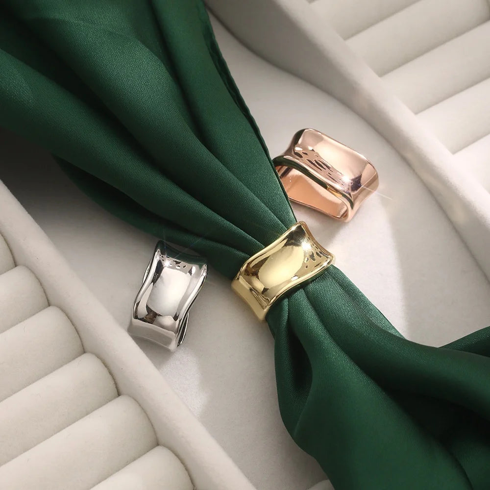 Luxury Clips
