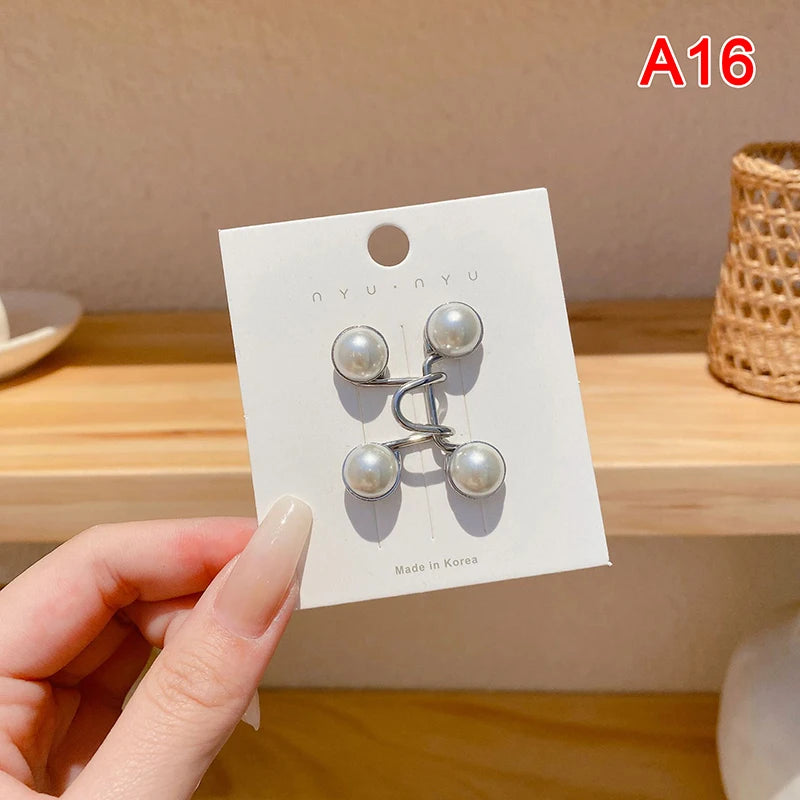 Waist Brooches