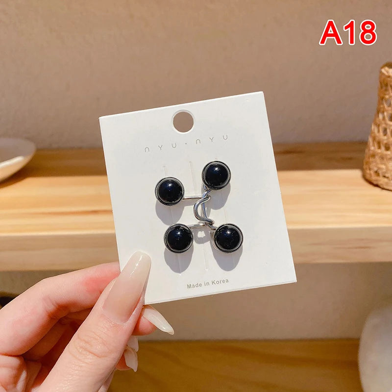 Waist Brooches